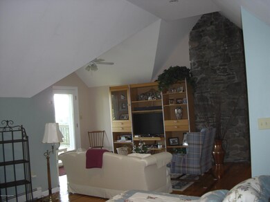 144 Leavitts Branch Rd, Skytop, PA 18357 - photo 5