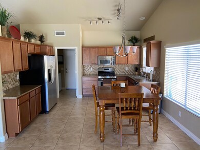Kitchen (2)