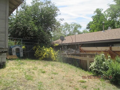 1424 Pleasant Ave, Klamath Falls, OR 97601 - photo 6