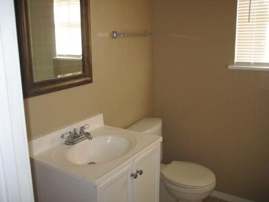 4515 Lelay Cir, Houston, TX 77022 - photo 2