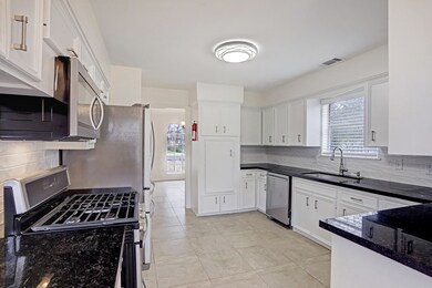 6813 Sherwood Dr, Houston, TX 77021 - photo 6