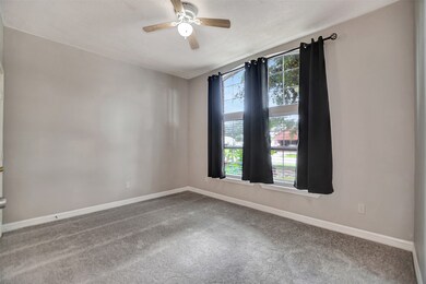 10610 Logger Pine Trail, Houston, TX 77088 - photo 5