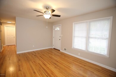 9300 Pagoda Dr, Louisville, KY 40229 - photo 6