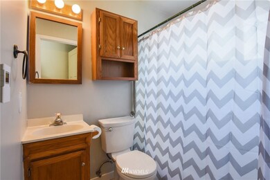 1724 Fulton St, Everett, WA 98201 - photo 3