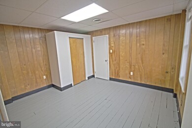 754 N 11th St unit 2R, Reading, PA 19604 - photo 4