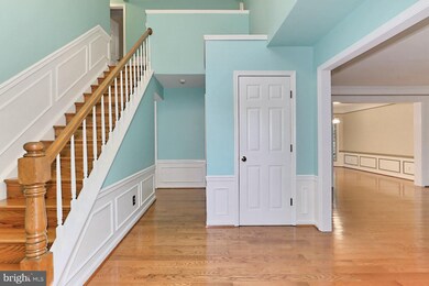 2886 Chevoit Hill Ct, Woodbridge, VA 22191 - photo 7