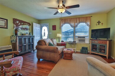 246 E Pleasant St, Brazoria, TX 77422 - photo 7