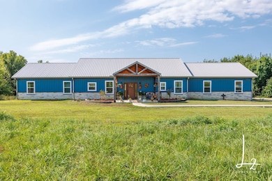 8227 250th Rd, Humboldt, KS 66748 - photo 2