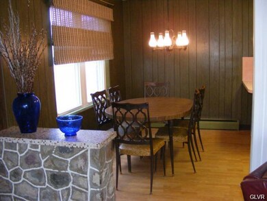 654 E Tilghman St, Allentown, PA 18109 - photo 4