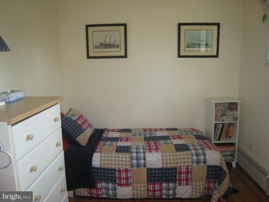 3600 Whispering Ln, Falls Church, VA 22041 - photo 6