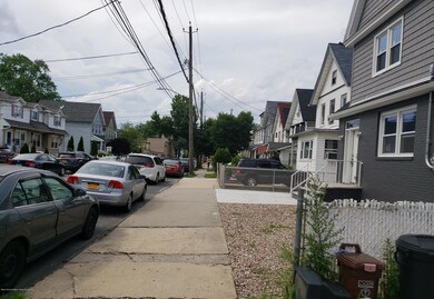 233 Taylor st 2nd street view 1