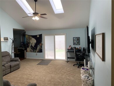 3417 Briar Dr, Columbus, IN 47203 - photo 5