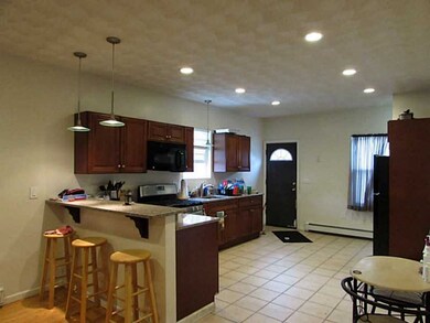 6 Violet St, Providence, RI 02908 - photo 4
