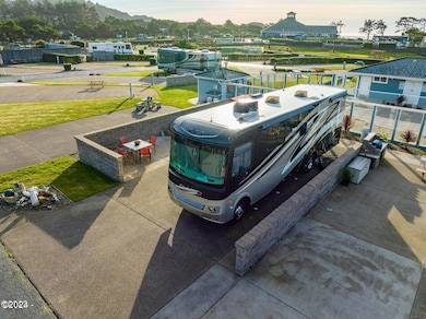 98 N Coast Hwy, Newport, OR 97365 - photo 2