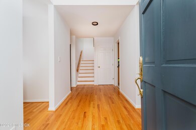 101 W Lyon Farm Dr, Greenwich, CT 06831 - photo 4