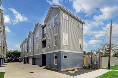 Exterior photo, corner house and additional design