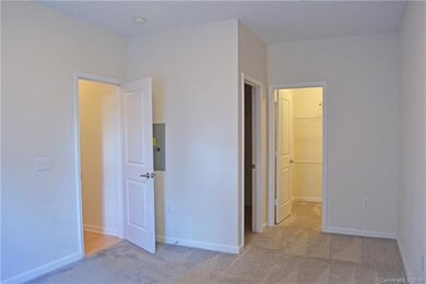 636 Appeldoorn Cir unit 636, Asheville, NC 28803 - photo 5