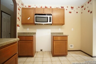 8519 Silver Brush, San Antonio, TX 78254 - photo 5