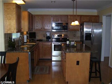 Kitchen - great kitchen with Granite Counters