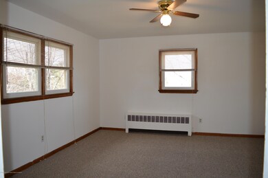 21 Centerville Rd unit 2, Holmdel, NJ 07733 - photo 6