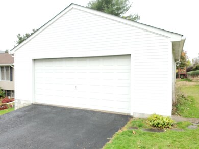 620 W Walnut St, Lock Haven, PA 17745 - photo 3