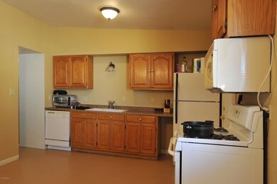 004_Kitchen