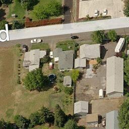 884 Gilman Rd, Medford, OR 97504 - photo 2