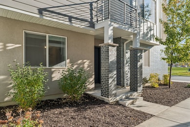 15152 S Wild Horse Way, Bluffdale, UT 84065 - photo 2