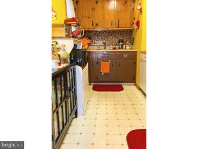 560 Cabot Dr, Browns Mills, NJ 08015 - photo 7