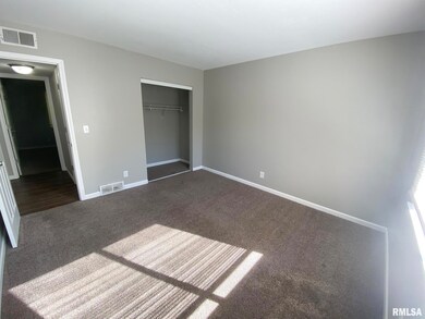 12225 N Woodcrest Dr, Dunlap, IL 61525 - photo 4