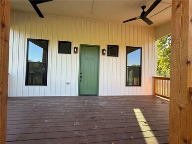 706 Foster Ln, Tontitown, AR 72762 - photo 2