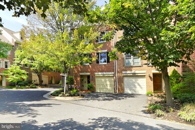 3570 S George Mason Dr unit 11, Alexandria, VA 22302 - photo 2