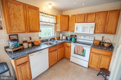 162 Mercedes Dr, Martinsburg, WV 25404 - photo 6