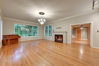 4628 Roseneath Dr, Houston, TX 77021 - photo 4