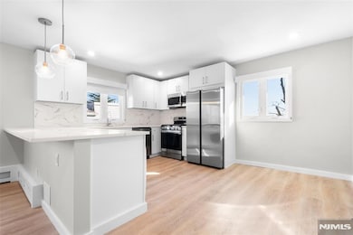 539 Undercliff Ave unit 4, Edgewater, NJ 07020 - photo 3