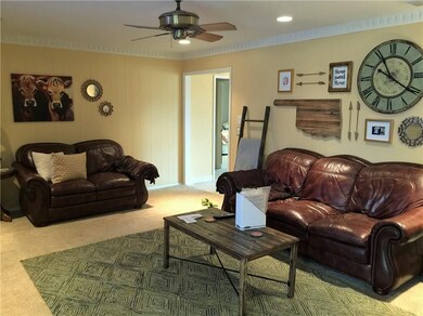 12005 Camelot Ct, Oklahoma City, OK 73120 - photo 7