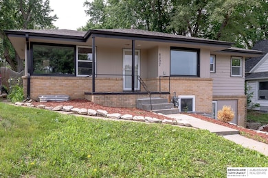 4207 Camden Ave, Omaha, NE 68111 - photo 2