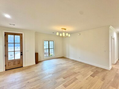 159 Lenox Ln, Columbus, MS 39702 - photo 6