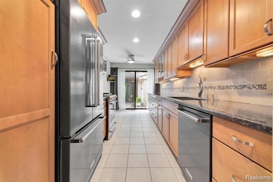 1285 Greenglen Ct, Bloomfield Hills, MI 48304 - photo 5