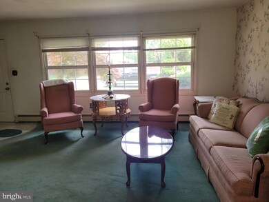 35 Upland Rd, Levittown, PA 19056 - photo 3