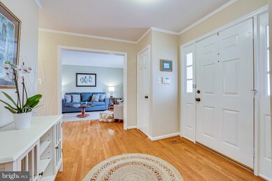 105 Connemara Dr, Sterling, VA 20164 - photo 5