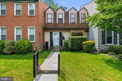 2114 Lang Dr, Crofton, MD 21114 - photo 2