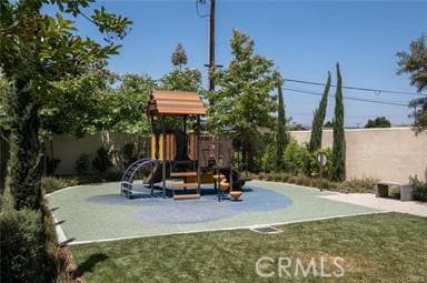 1950 N Bloom Dr, Compton, CA 90222 - photo 5