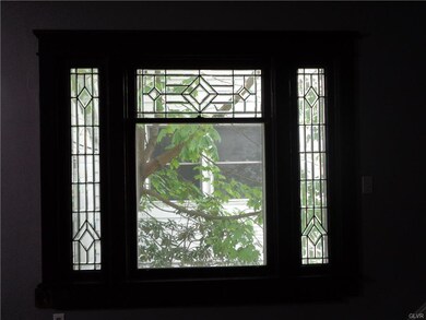 227 W Ruddle St, Coaldale, PA 18218 - photo 4