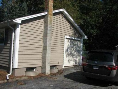 10 Hall Rd, Webster, MA 01570 - photo 4