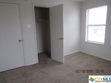 606 N 4th St, Copperas Cove, TX 76522 - photo 5