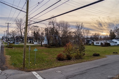 6117 S Park Ave, Hamburg, NY 14075 - photo 2