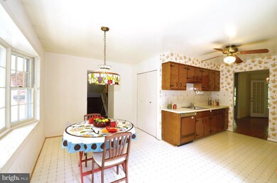 12029 Coldstream Dr, Potomac, MD 20854 - photo 5