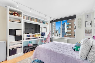 The Gotham unit E14A, New York, NY 10128 - photo 6