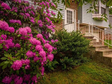 211 Pine Cir, Dunbar, WV 25064 - photo 3